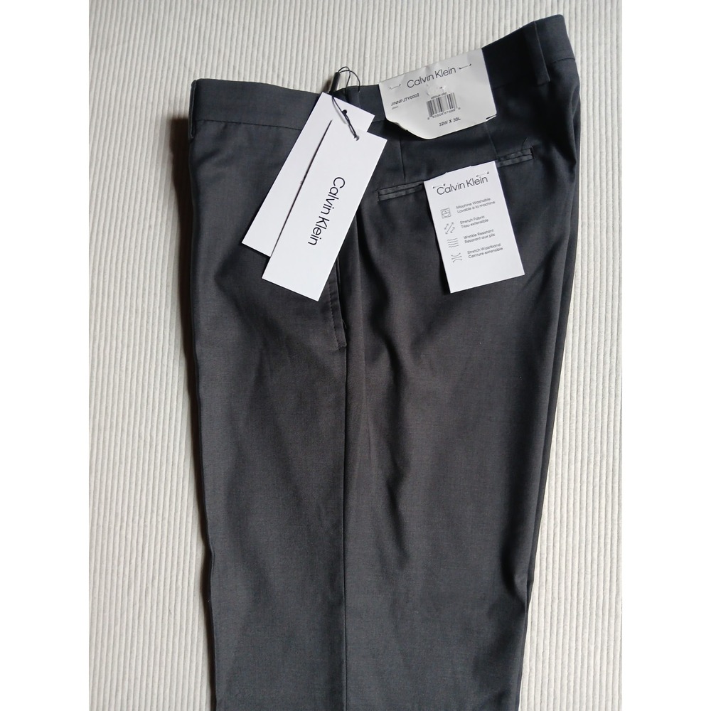 $95 NEW CALVIN KLEIN Mens 31x30 Medium Gray Dress Pants/Slacks, Flex Waist